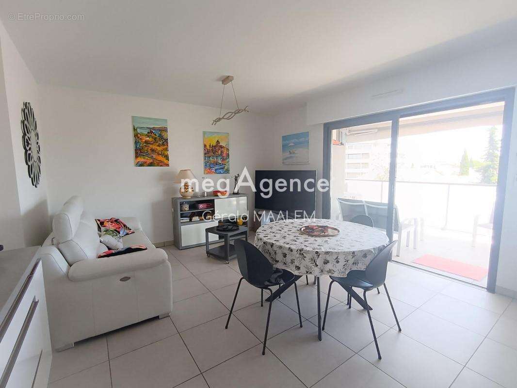 Appartement à FREJUS