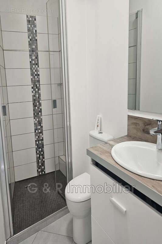 Appartement à LA BOUILLADISSE