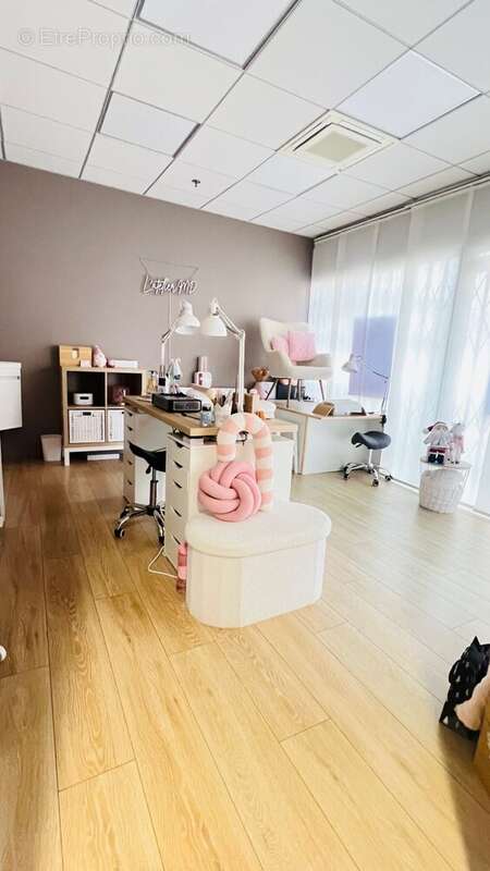 Commerce à COLOMIERS