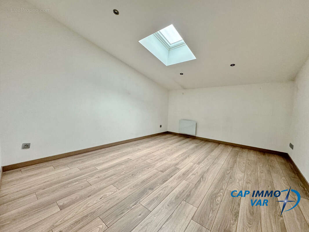 Appartement à LE BEAUSSET