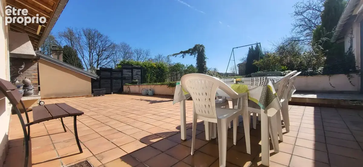 Maison  6 pièce(s) 130 m2 - Terrasse - Jardin - 2 Garages - photo 6