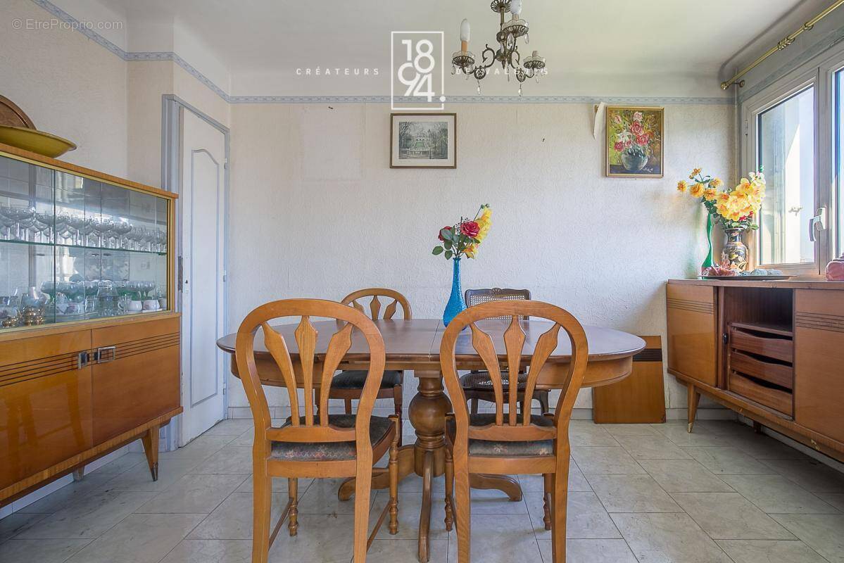 Appartement à MARSEILLE-11E