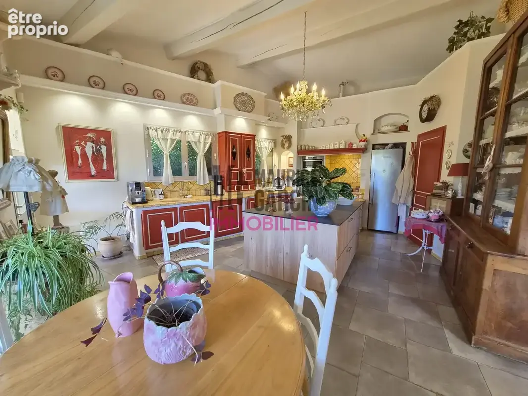 Maison 5 pièces 255 m² à vendre à Avignon (84140) - photo 5