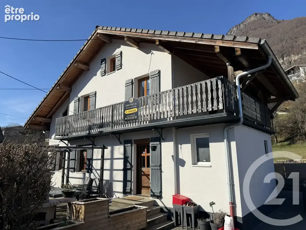 Maison 5 pièces 90 m² à vendre à Taninges (74440) - photo 1