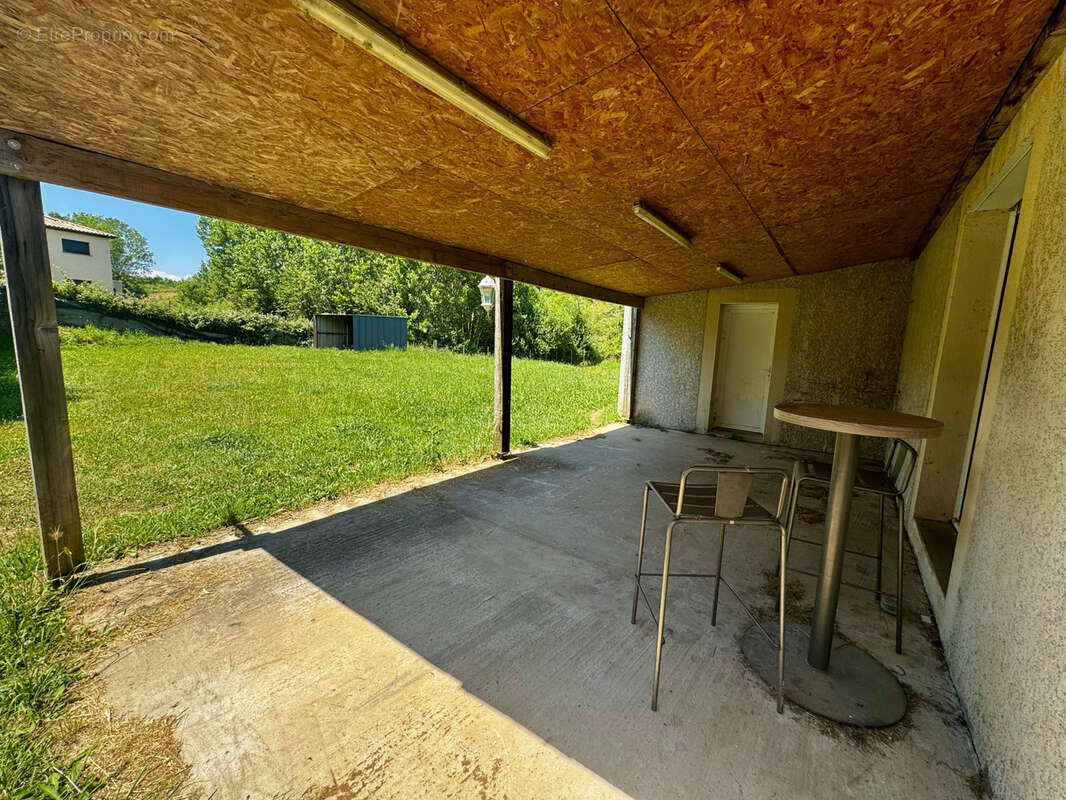 Maison à FELINES