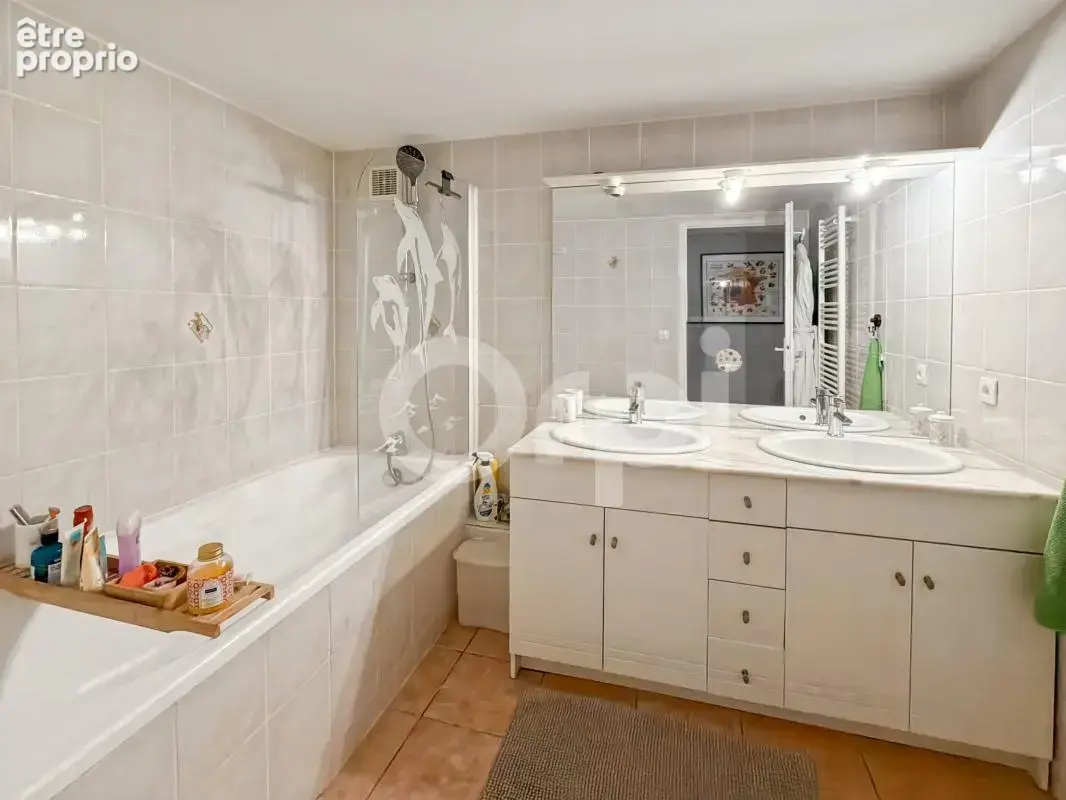 COUP DE COEUR – Maison familiale de 200 m² avec piscine, vue panoramique et T2 indépendant - photo 18
