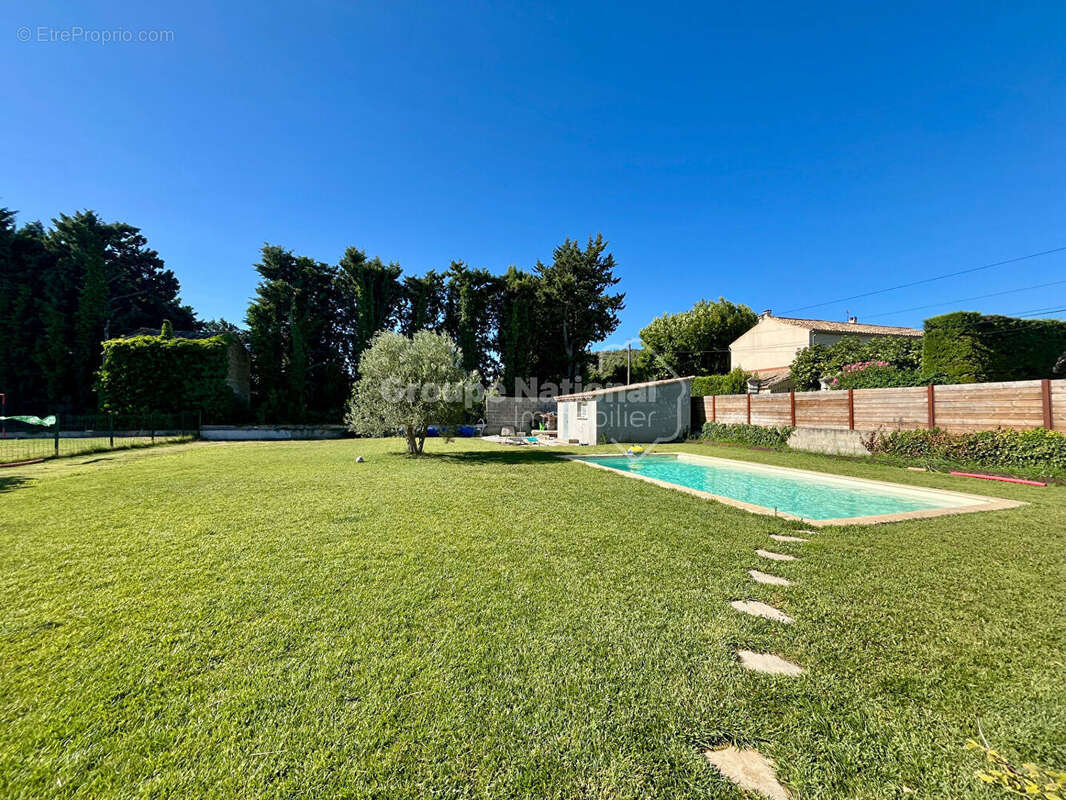 Villa récente de Plain-pied avec piscine - DPE A - photo 6