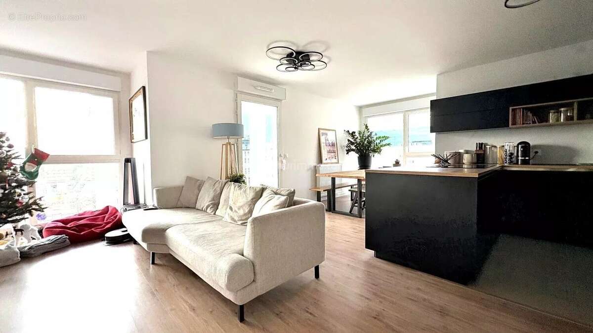 Appartement à ASNIERES-SUR-SEINE