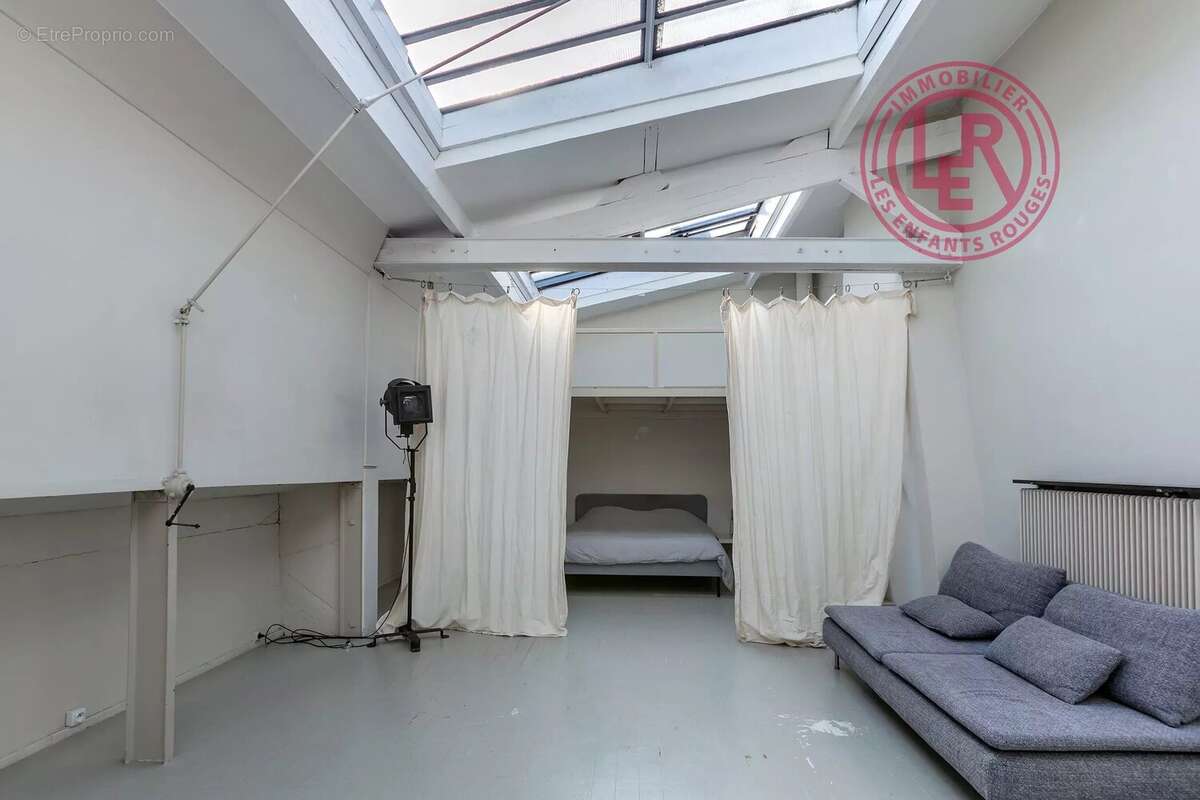 Appartement à PARIS-11E