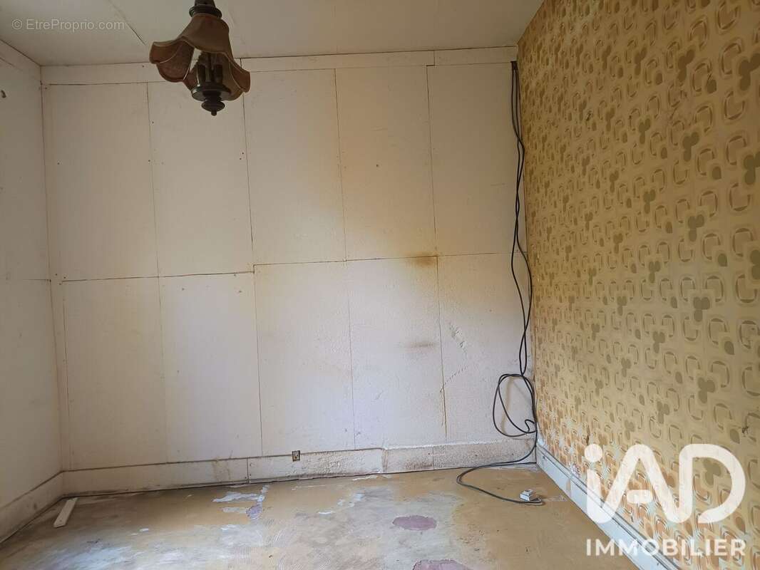 Maison 47 m² à Saint-Loup-Des-Chaumes  - photo 5