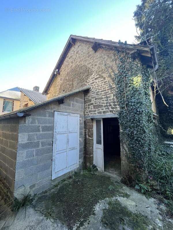 Maison à SAINT-FRAIMBAULT