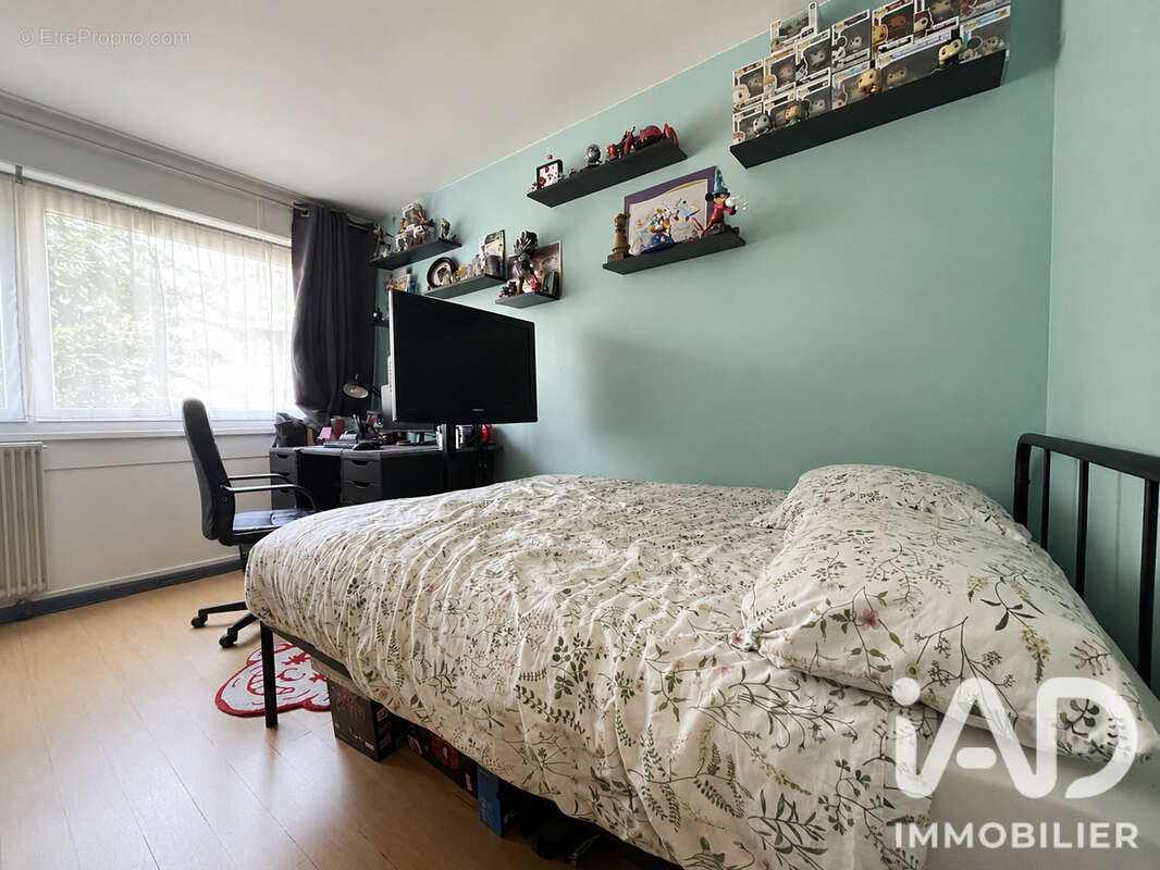 Appartement 64 m² à Evry  - photo 7