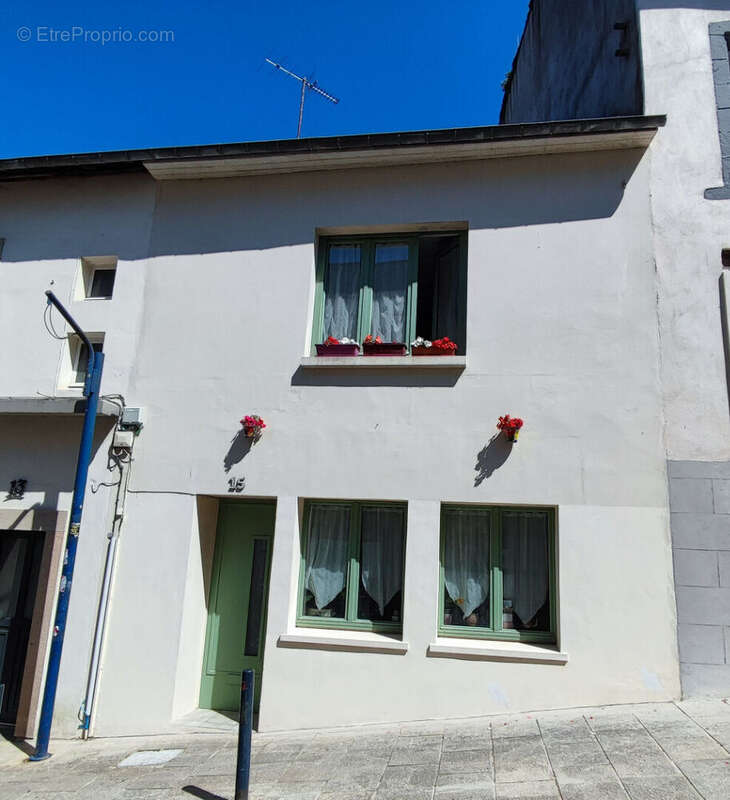 Maison à QUIMPERLE