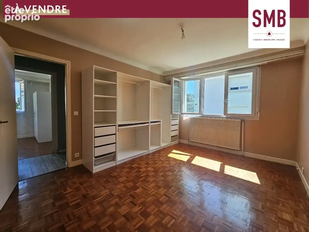 Maison de plain-pied 86 m²  3 chambres, garage, terrain 578 m² et potentiel d'aménagement - photo 4