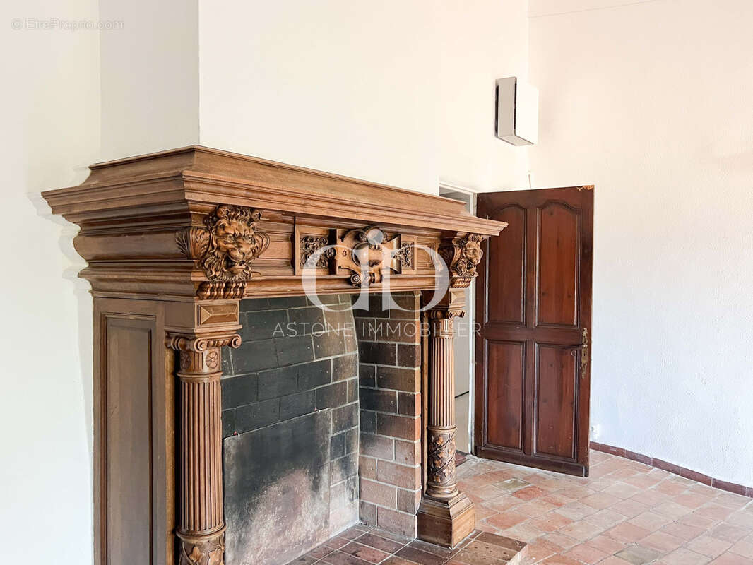 Appartement à LA CADIERE-D'AZUR