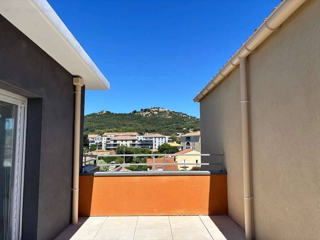 Appartement à SIX-FOURS-LES-PLAGES