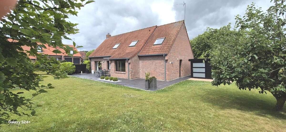 Maison à LINSELLES