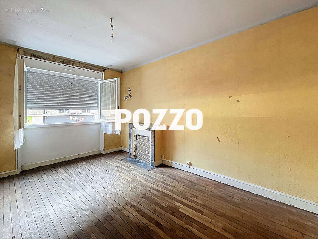 Appartement à SAINT-HILAIRE-DU-HARCOUET