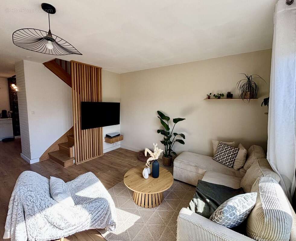 Appartement à CHAVAGNE