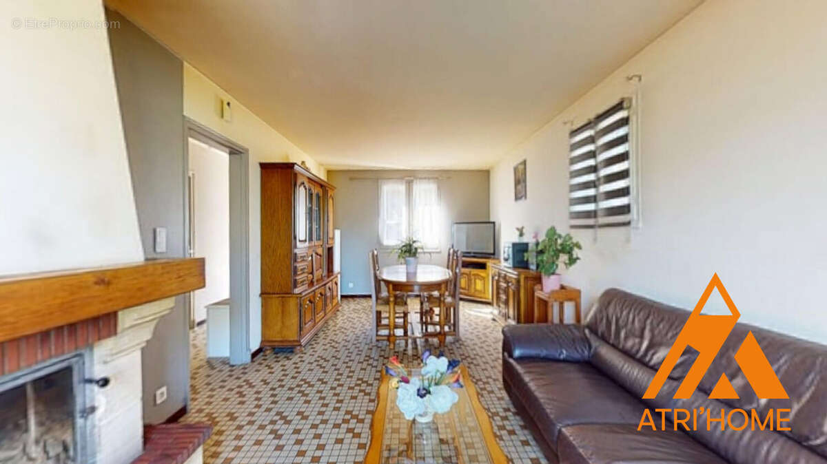 Maison à VEZAC