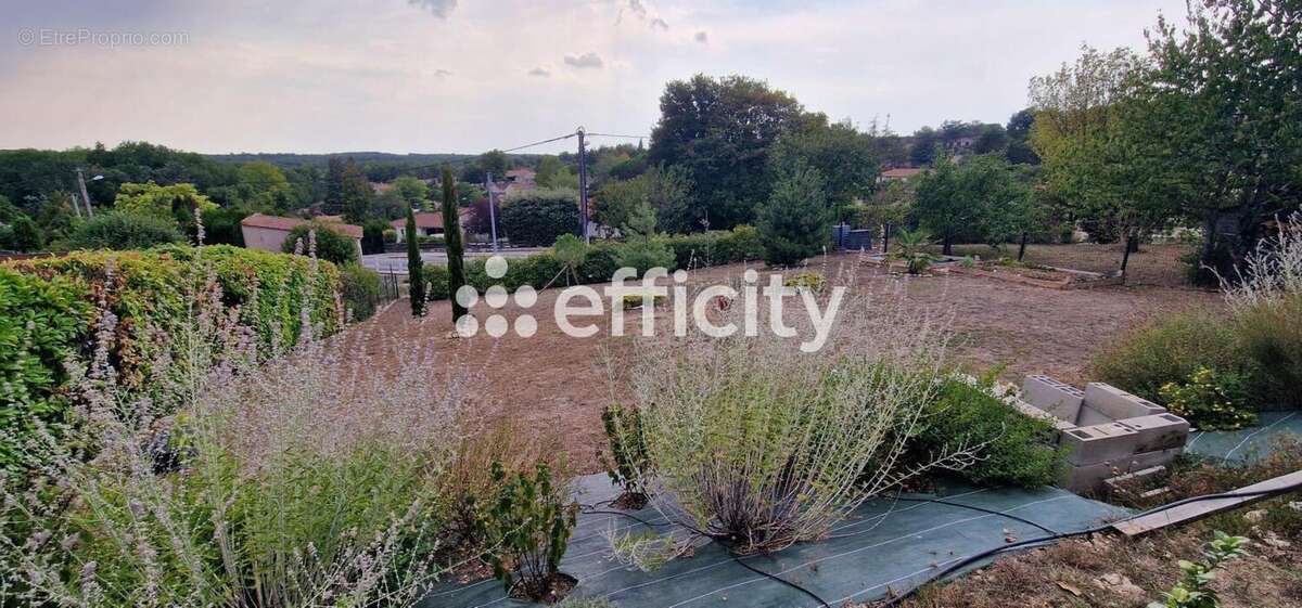 Maison 93 m² à Garat  - photo 12