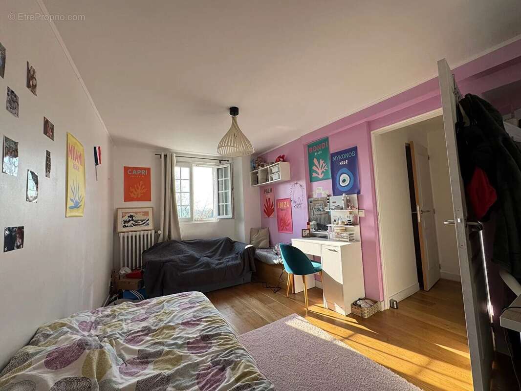 Maison à SAINT-NOM-LA-BRETECHE