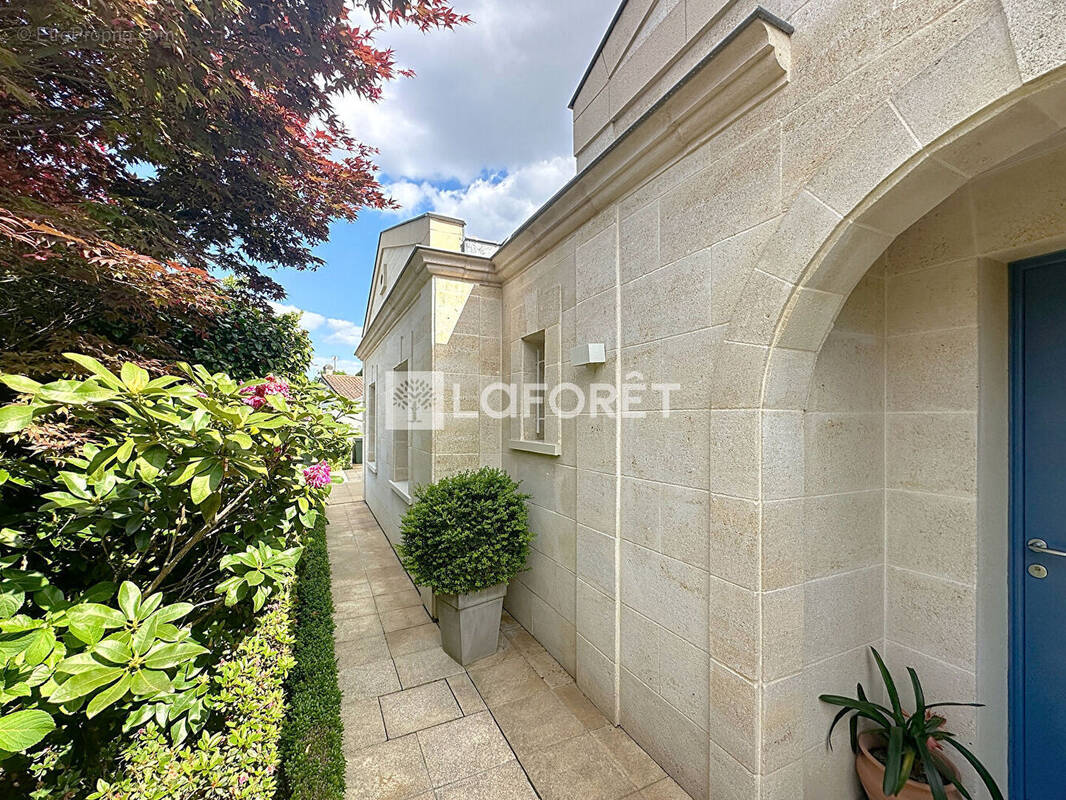Maison à MERIGNAC