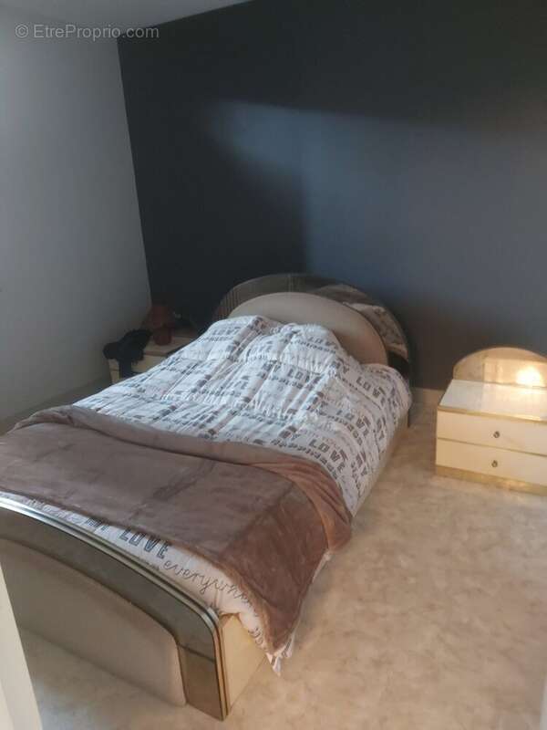 Maison à NOTRE-DAME-DE-SANILHAC