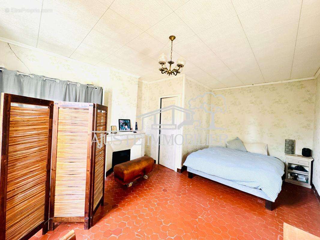 Maison à GIGNAC-LA-NERTHE