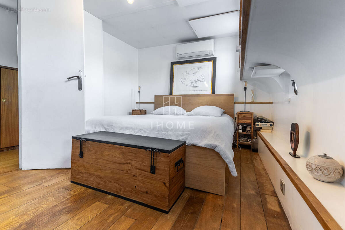 Appartement à PARIS-6E