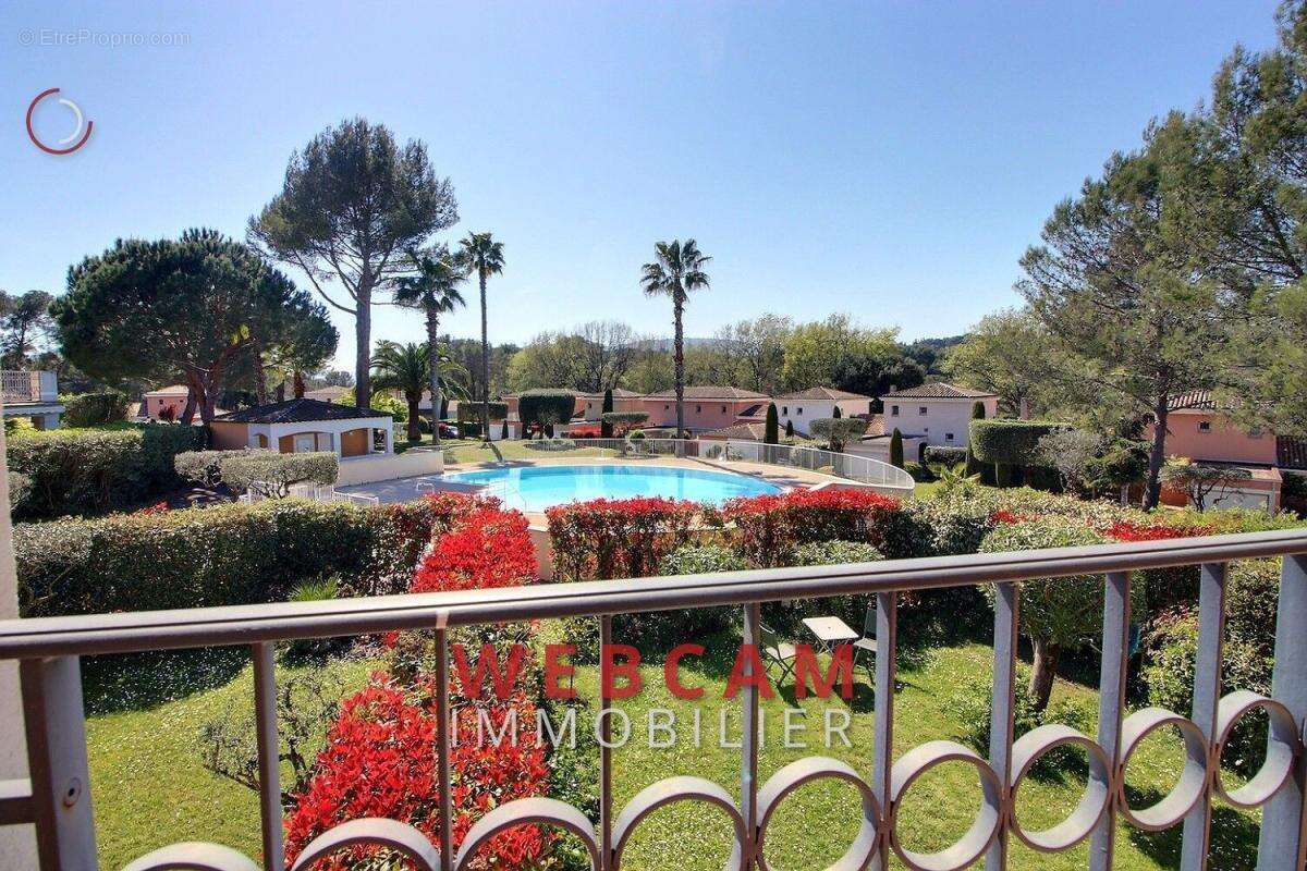Appartement à MOUGINS