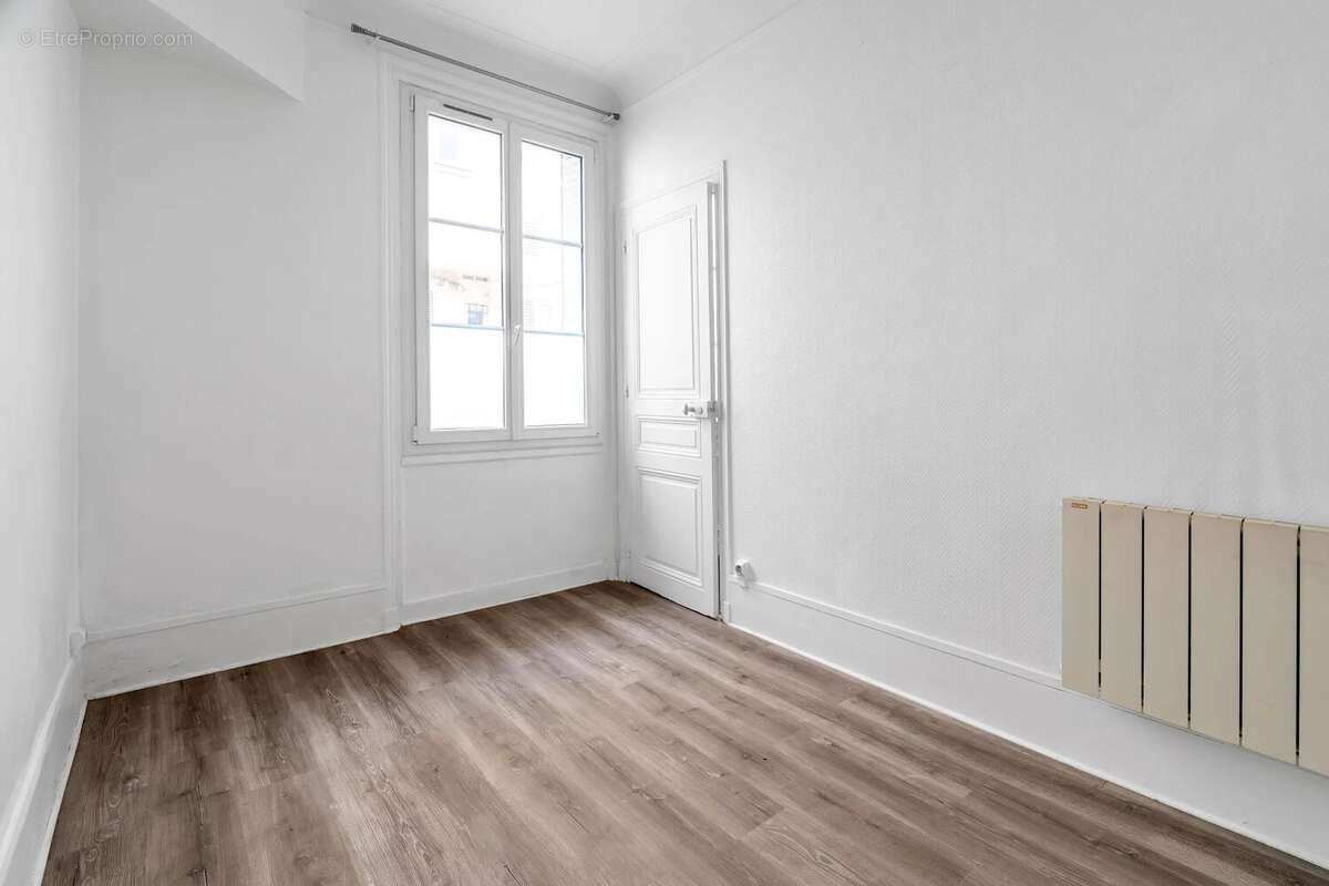 Appartement à LEVALLOIS-PERRET