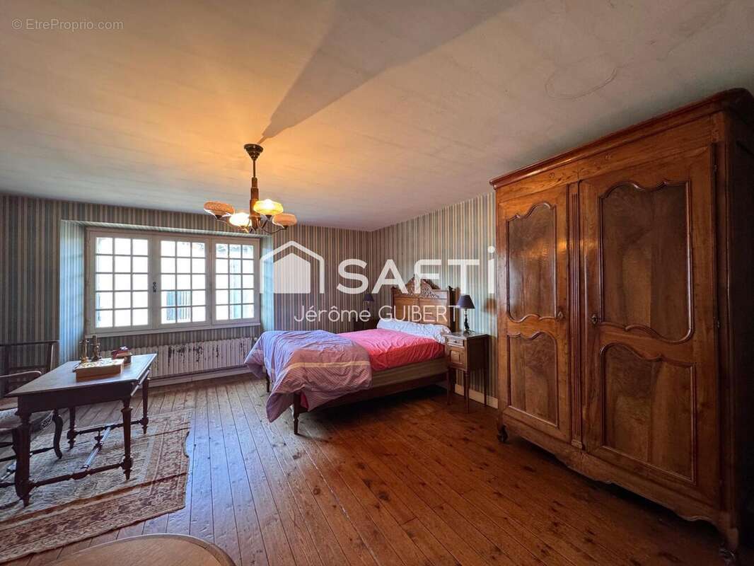 Photo 8 - Maison à NUEIL-LES-AUBIERS