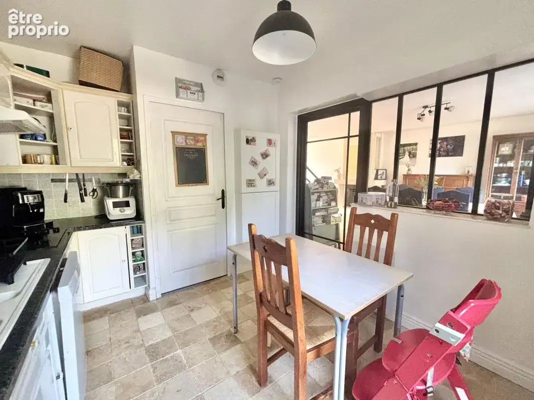 Maison 130 m² à Merignac  - photo 4