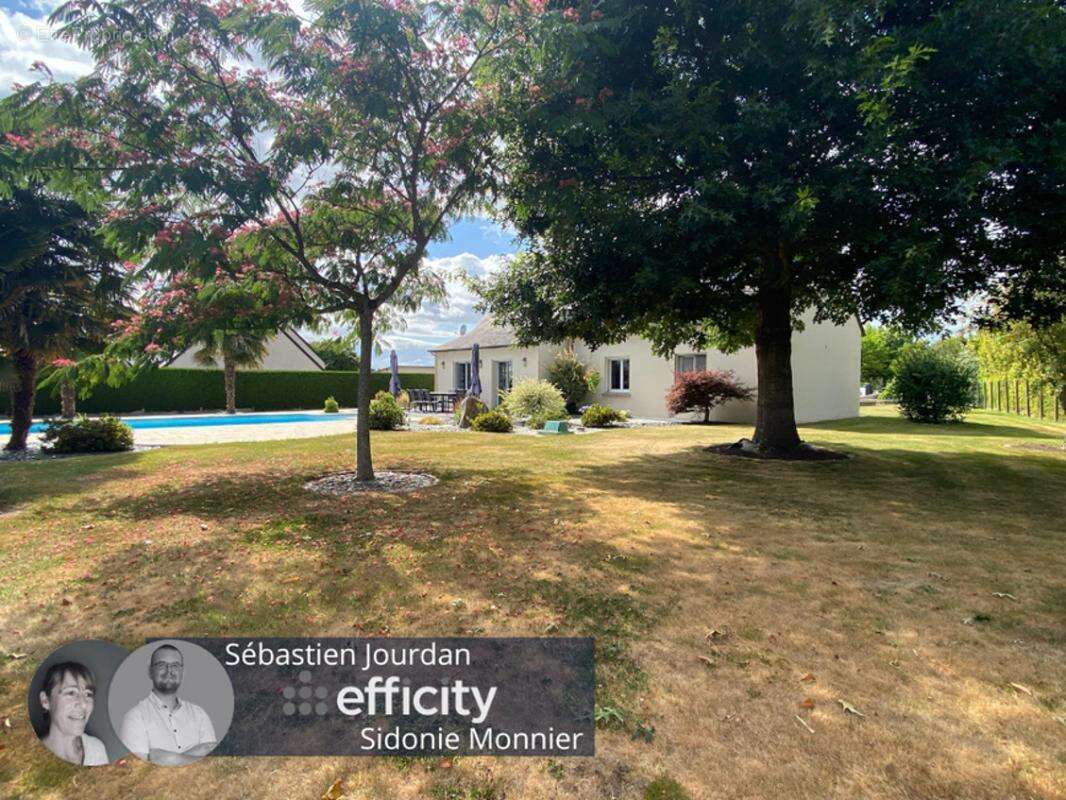 Maison à AVAILLES-SUR-SEICHE