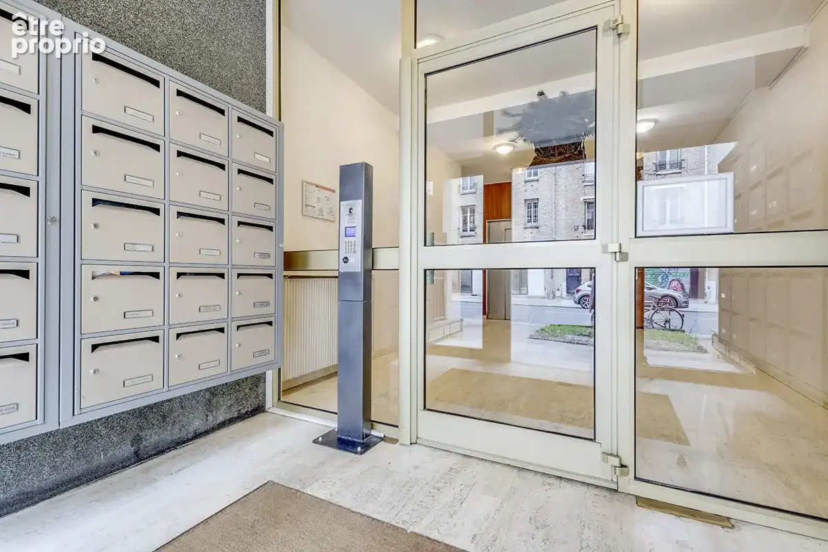 Appartement 3 pièces au DERNIER ÉTAGE avec EXTÉRIEUR à vendre à Ménilmontant (75020) ! - photo 9