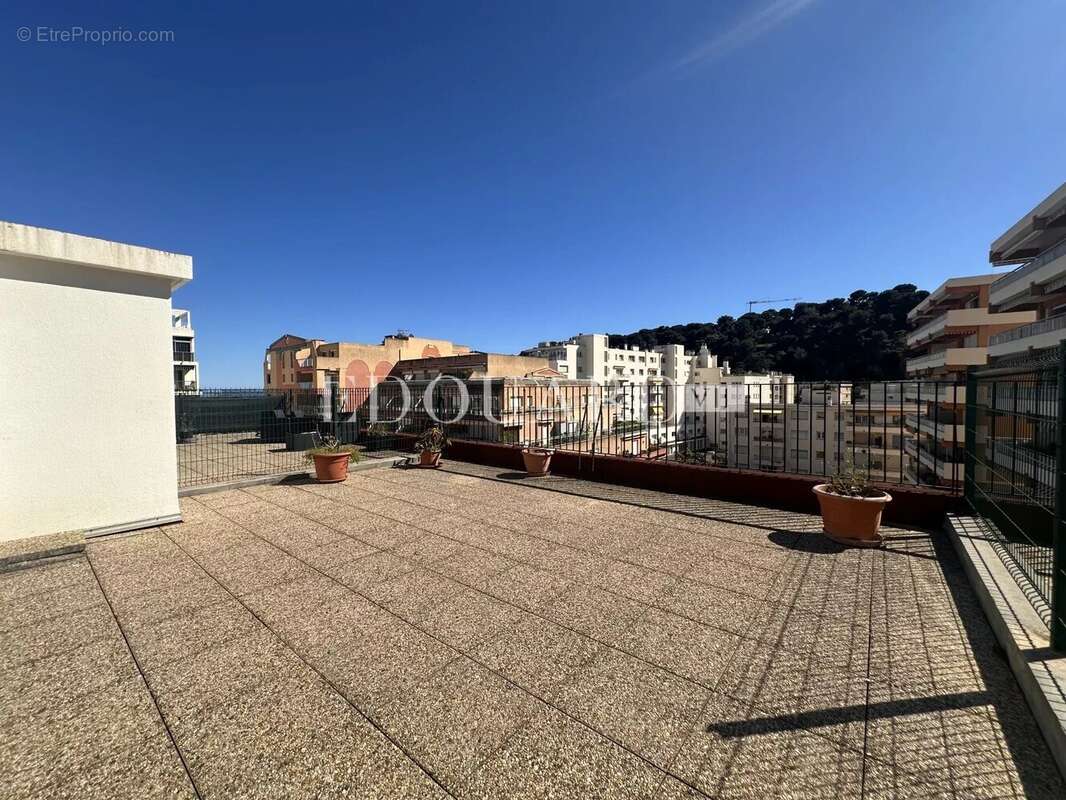 Appartement à ROQUEBRUNE-CAP-MARTIN