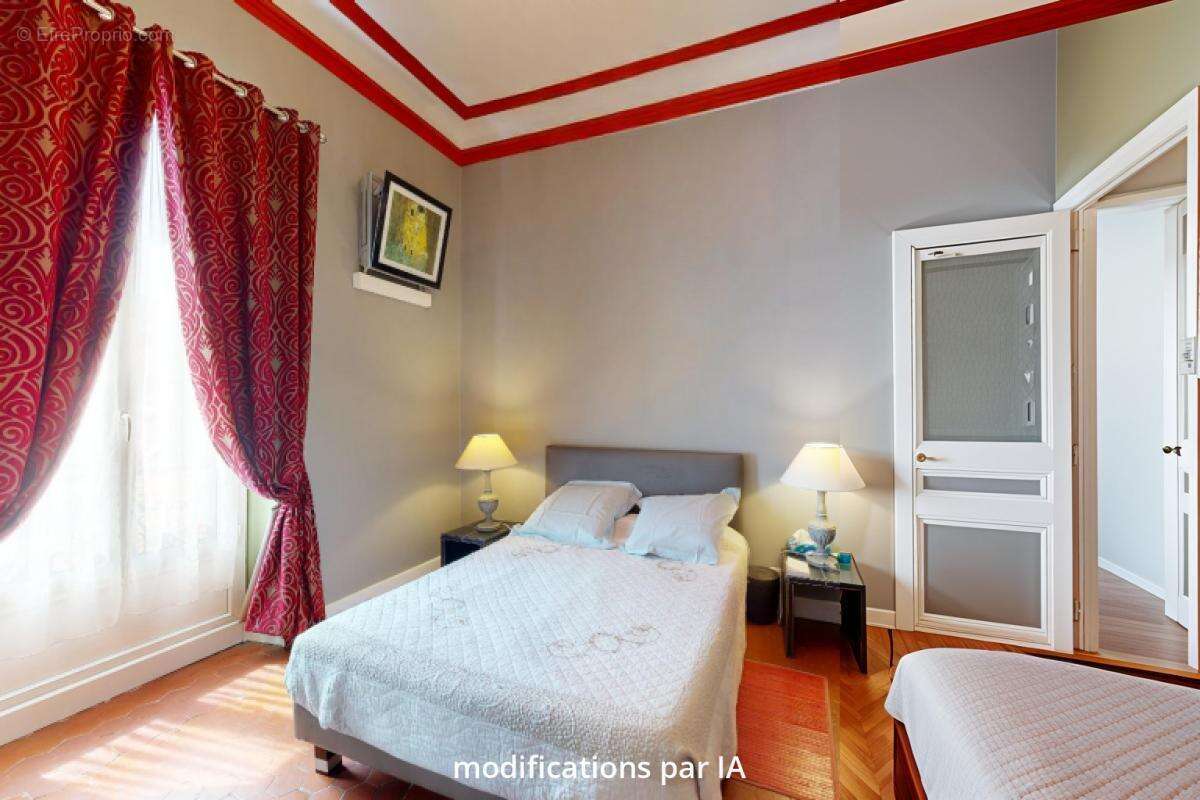 Appartement à MARSEILLE-1E