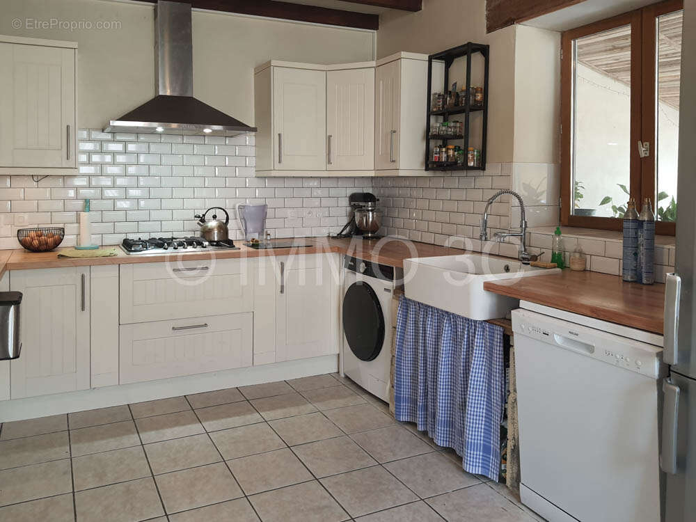 Maison à CHEF-BOUTONNE