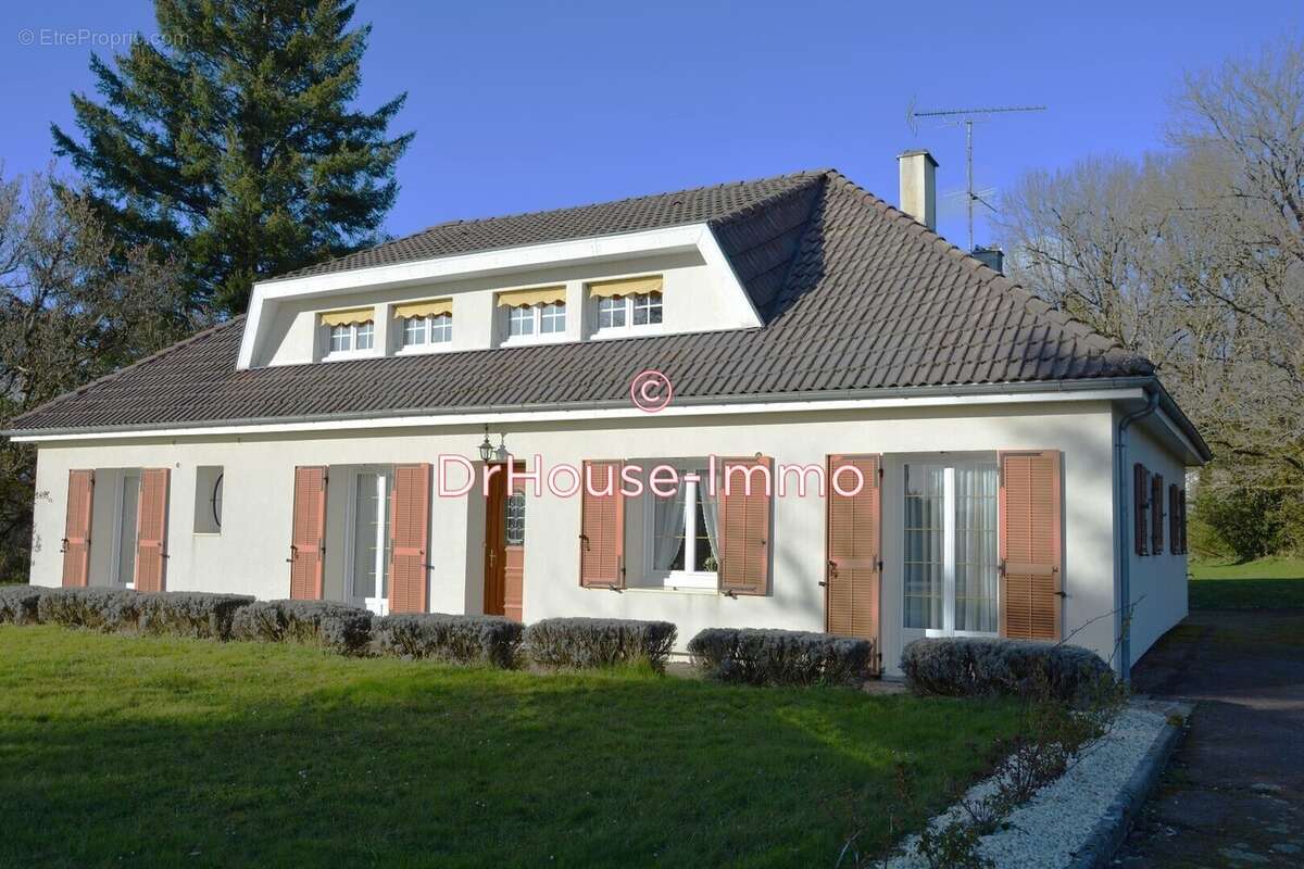 Maison à SAINT-MATHIEU