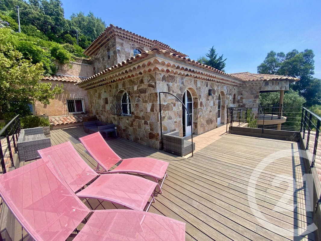 Maison 386 m² à Rayol-Canadel-Sur-Mer  - photo 10