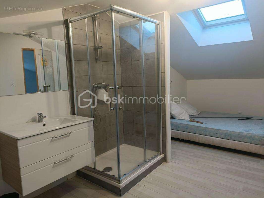 Maison entièrement rénovée - photo 10
