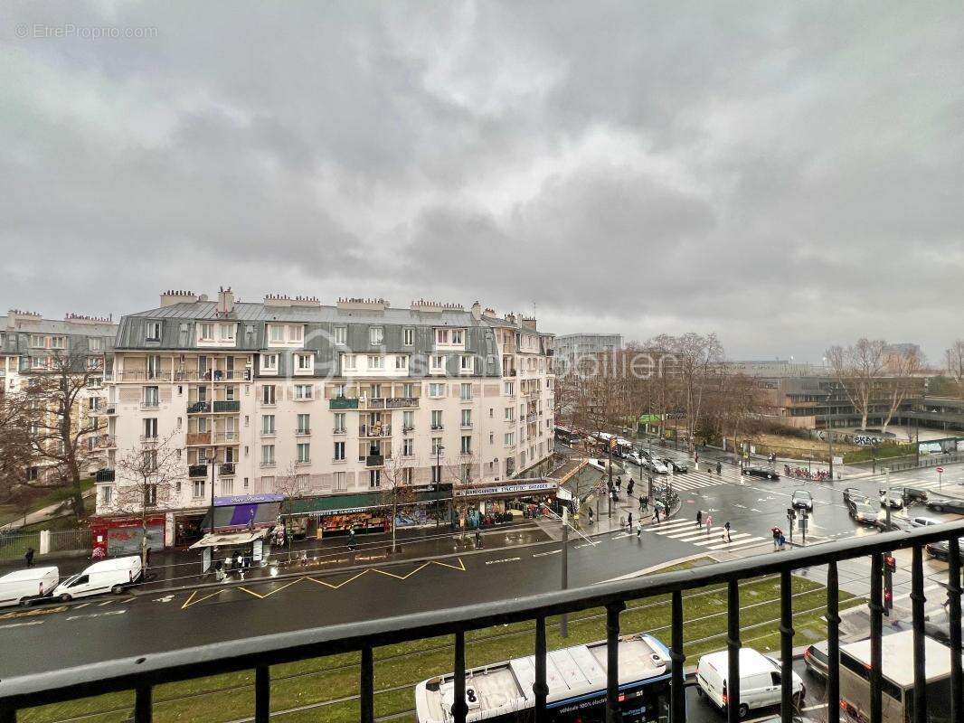 Appartement à PARIS-18E