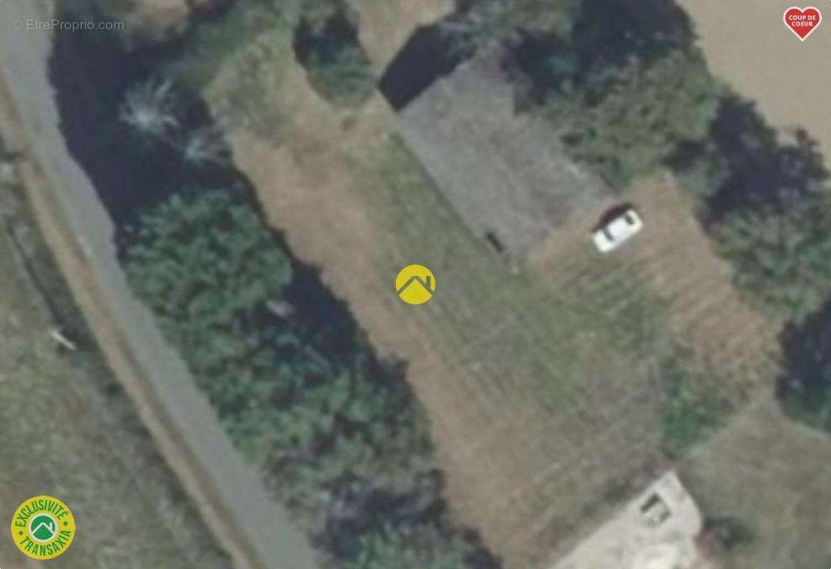 Terrain à LA GUERCHE-SUR-L&#039;AUBOIS