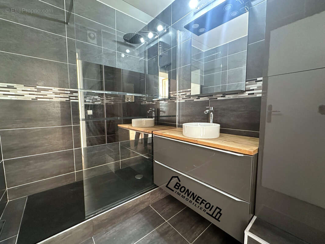 Appartement à CHAMPIGNY-SUR-MARNE