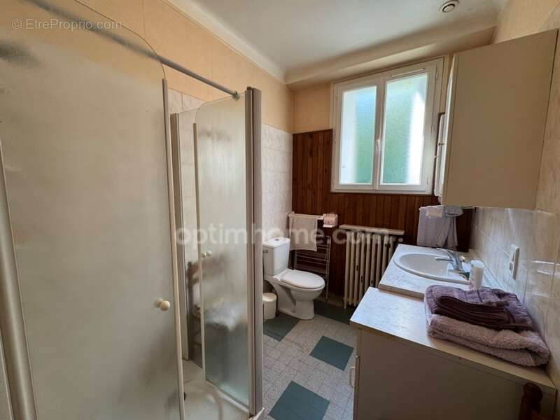 Maison à SAINT-SULPICE-LES-FEUILLES