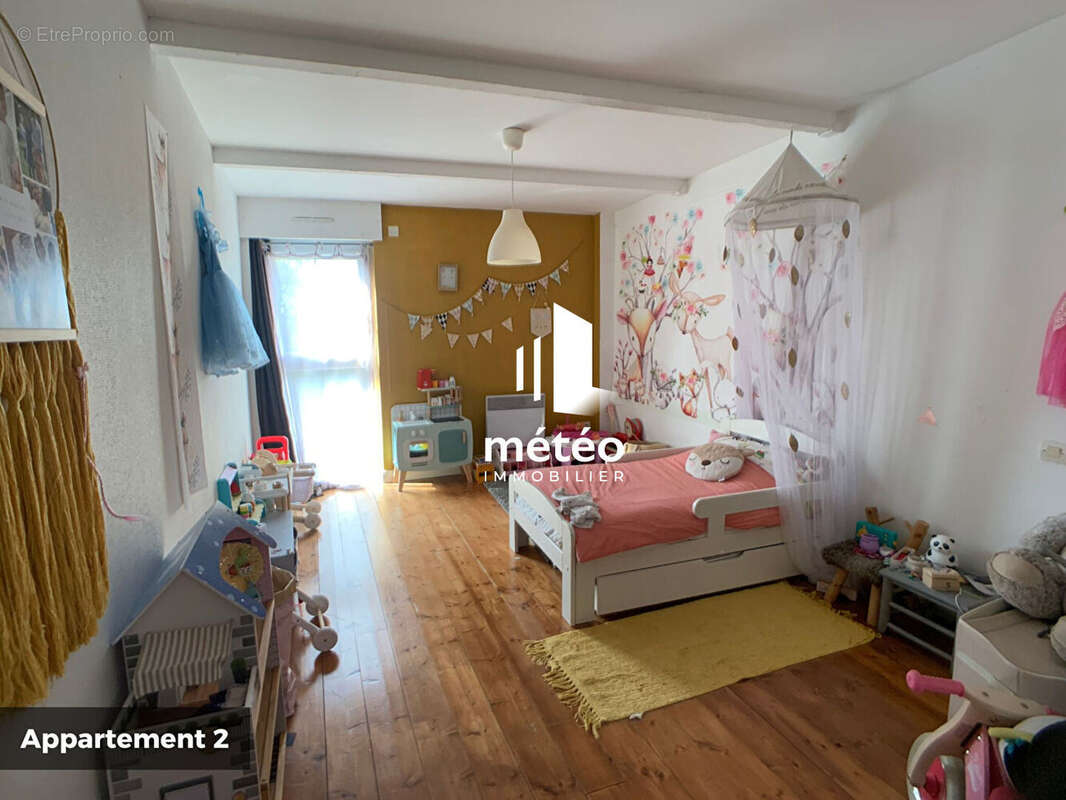 Commerce à MARSILLY