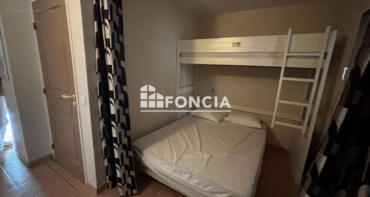 Appartement à SIX-FOURS-LES-PLAGES