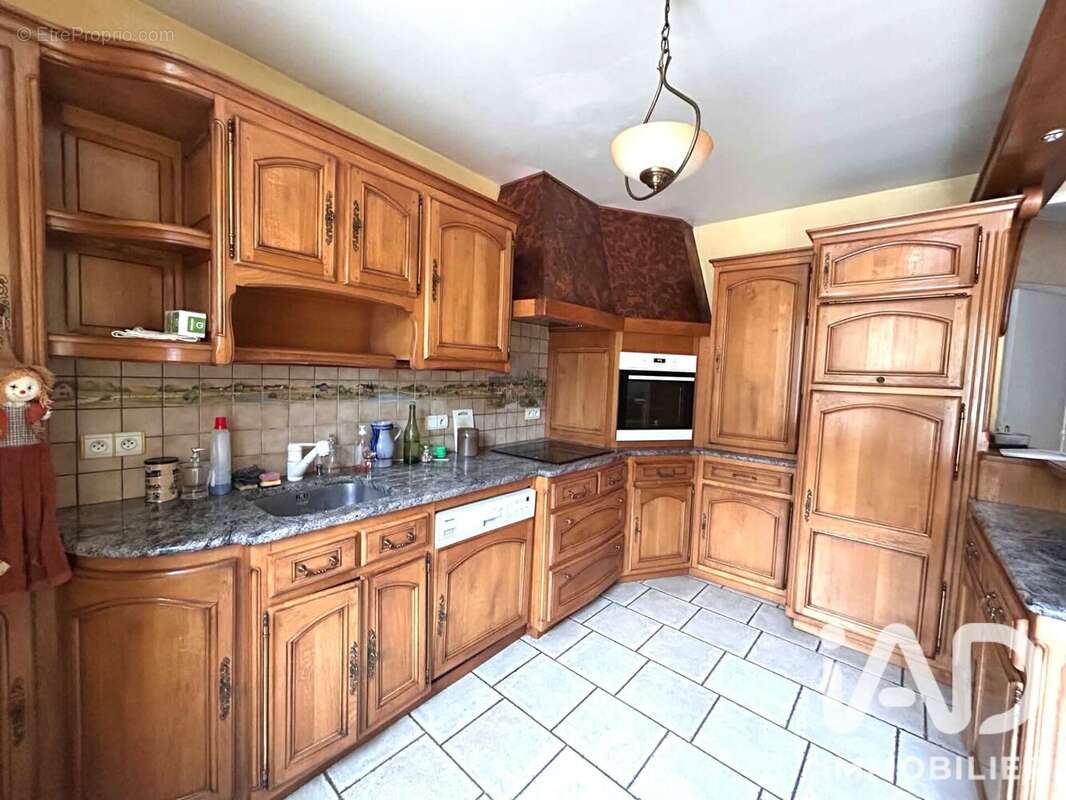 Maison 152 m² à Liffol-Le-Grand  - photo 2