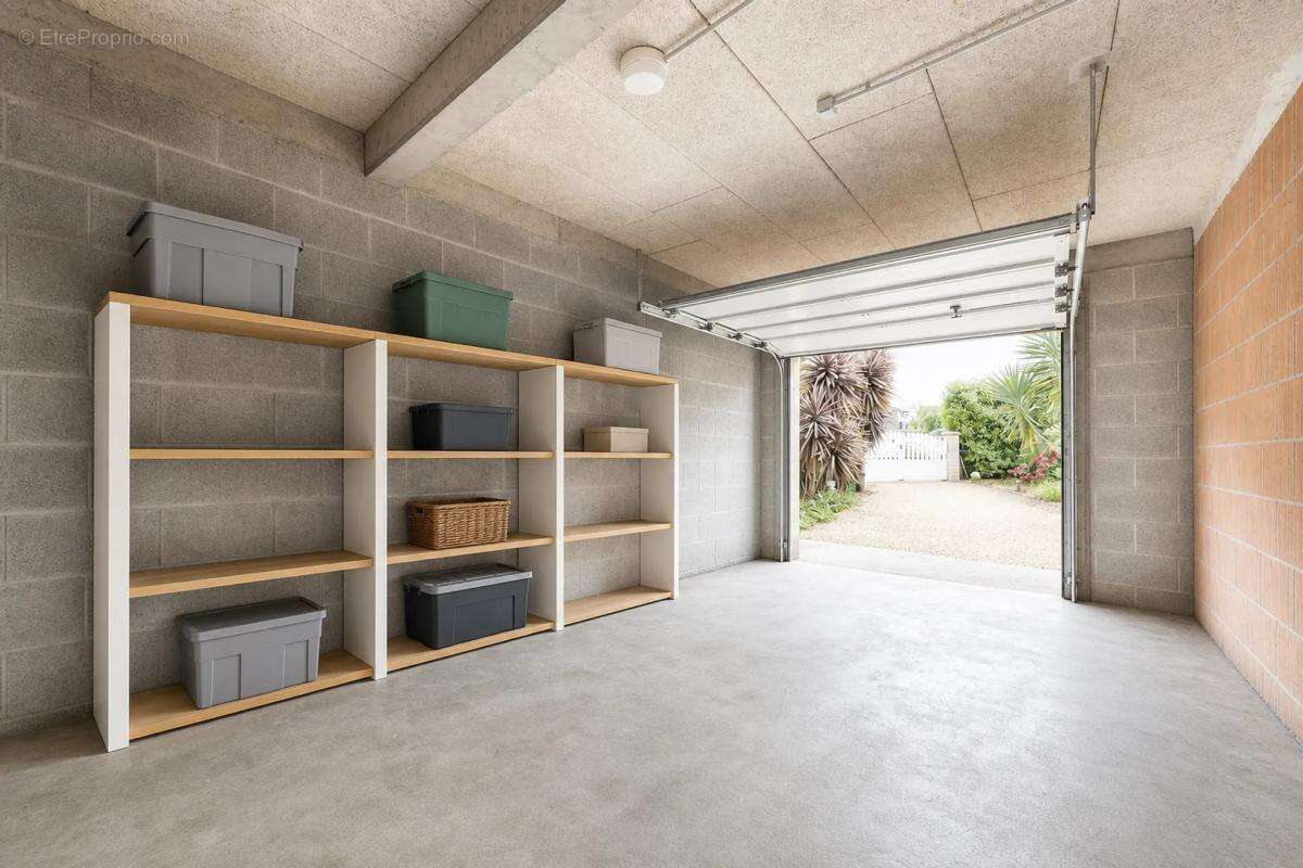Maison à SAINT-MELOIR-DES-ONDES